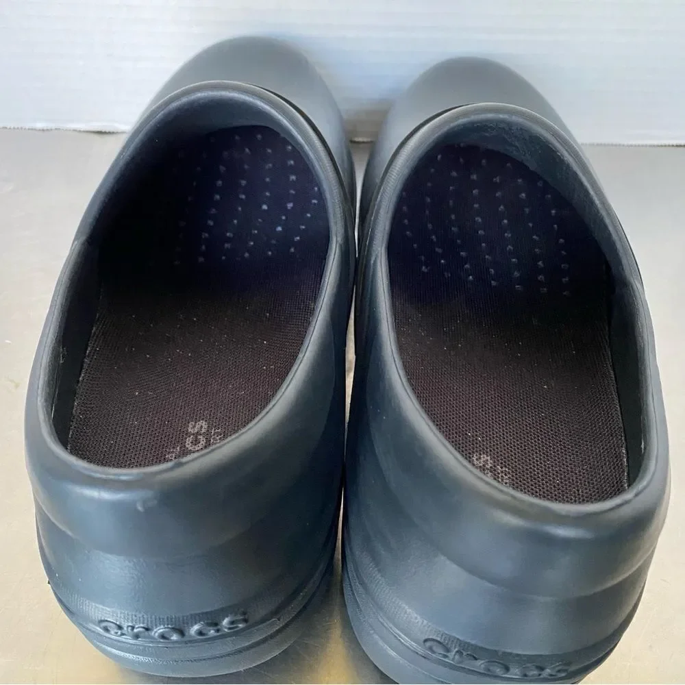 Crocs Lock Clogs Size 11 Women's Black Slip Resistant Work Shoes Nursing Chef